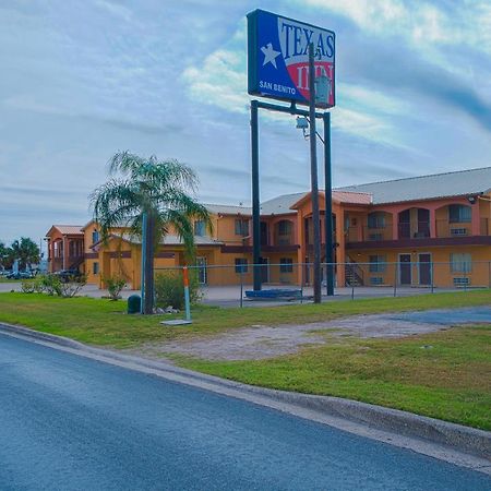 Texas Inn San Benito Near Harlingen Eksteriør billede